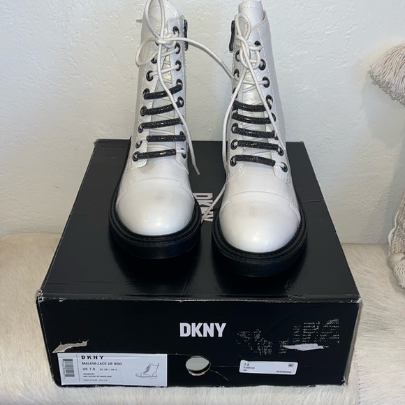 DKNY Malaya lace up boots -7.5 - Picture 4 of 7